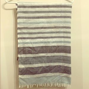 Linen scarf